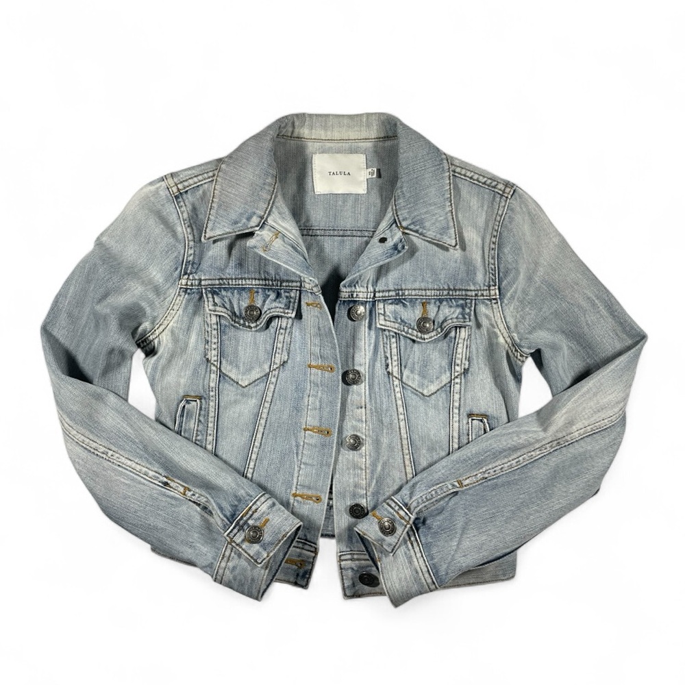 ARITZIA Talula Cropped Light Wash Denim Jacket XS Fitted Classic Trucker